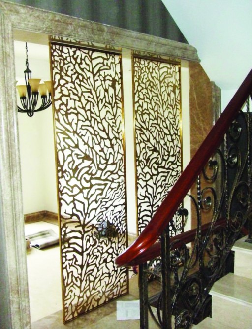 decorative_laser_cut_stainless_steel_partition_wall_for_hilton_hotel_from_Shenzhen_Chamber_of_commerce_Director_Unit