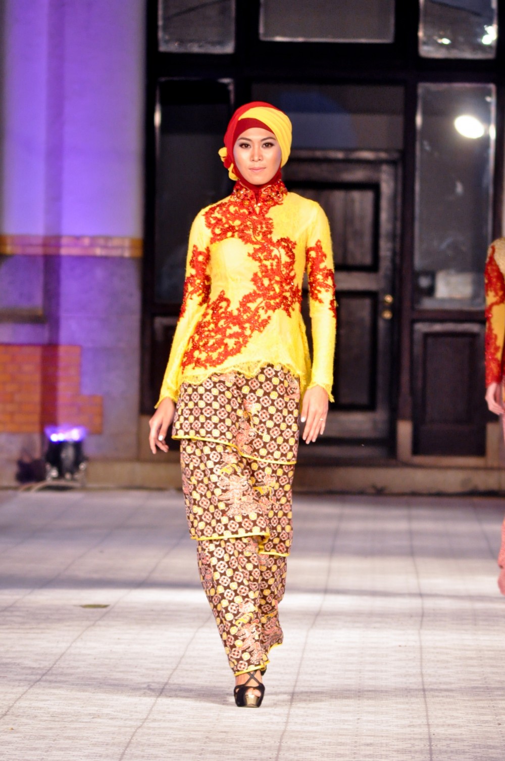 Batik Fashion - Kebaya Batik Langgam Semarang Soese Asmadhi