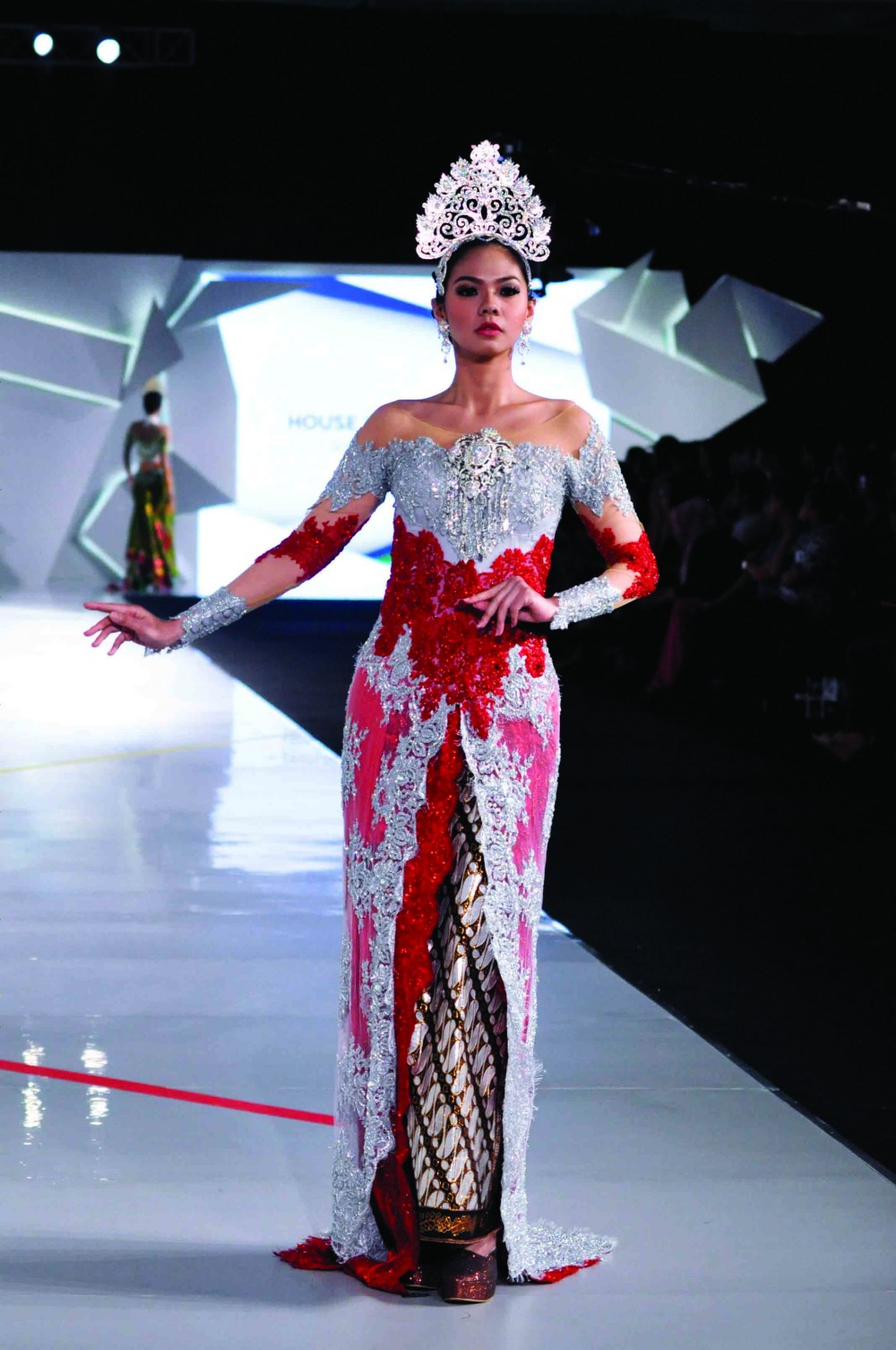 Batik Fashion - Model Baju Batik Kebaya Asri Welas