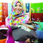 kain lukis Dina Collection