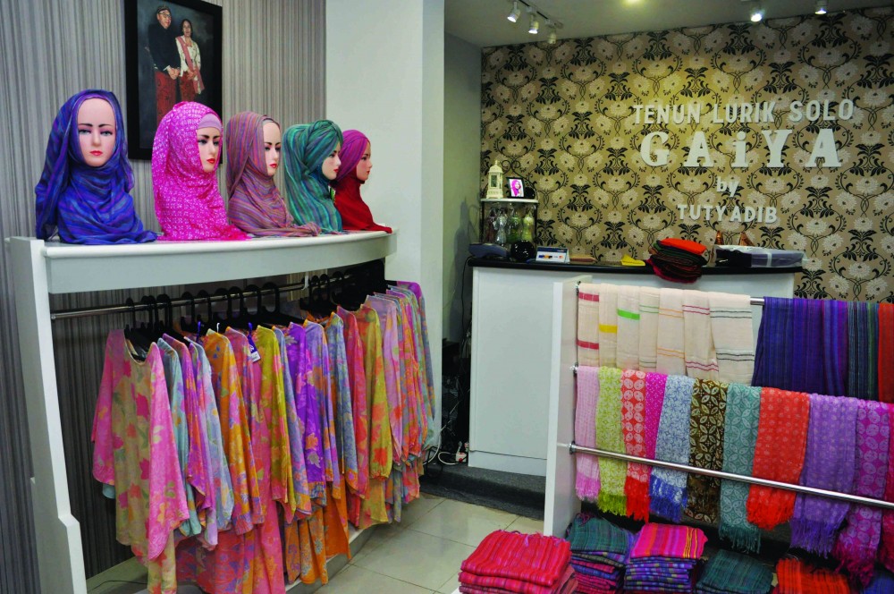 Rumah Gaya Indonesia Tuti Adib