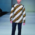 Batik Fashion - Model Baju Batik Pria Luwi Saluadji