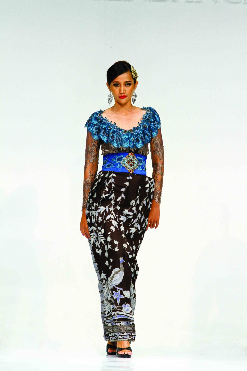 Batik Fashion - Kebaya Batik Soese Asmadhi