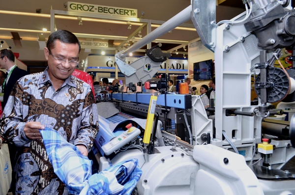 industri tekstil dan produk tekstil