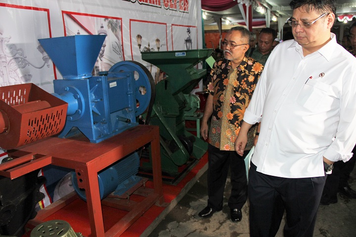 Menteri Perindustrian Hartarto