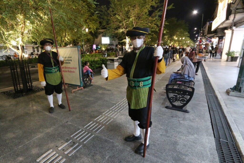 Prajurit Keraton di Malioboro
