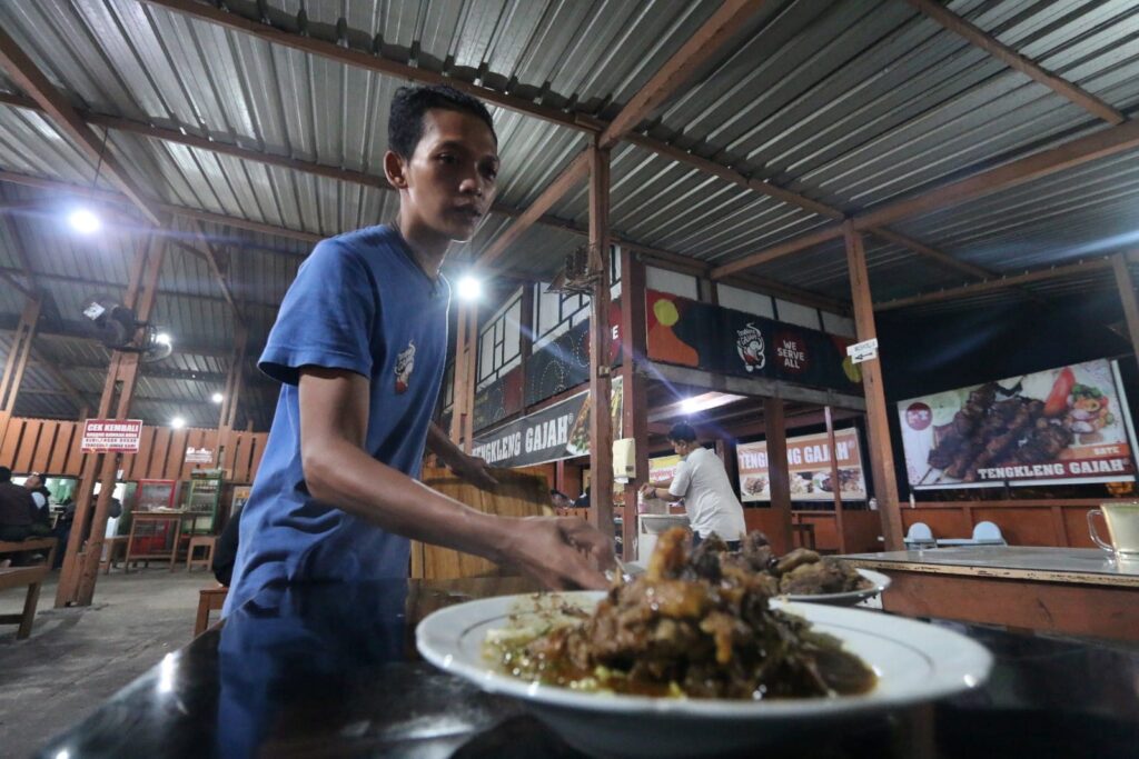 Tengkleng Gajah Yogya
