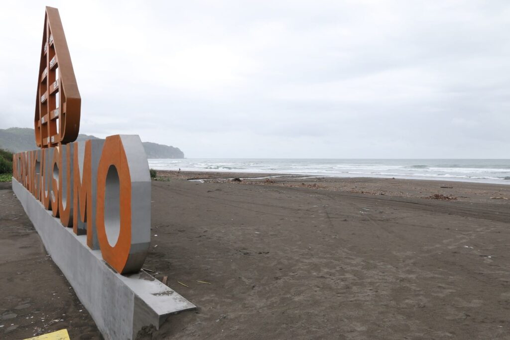 Pantai Parangkusumo Yogya
