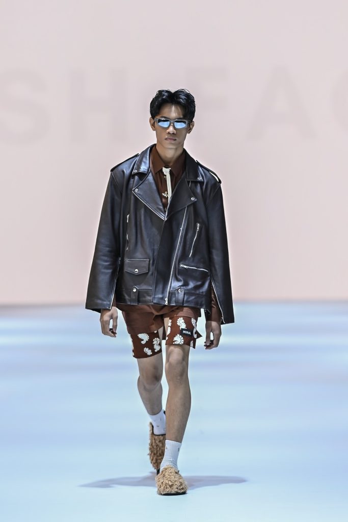 Opening Parade Kain Nusantara JFW 2025