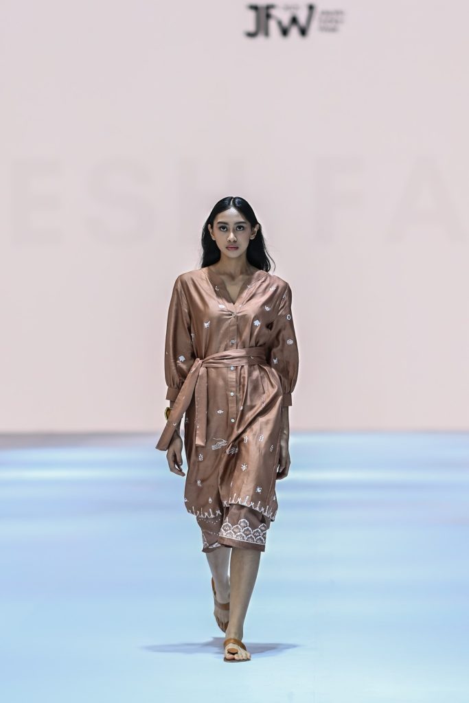 Opening Parade Kain Nusantara JFW 2025