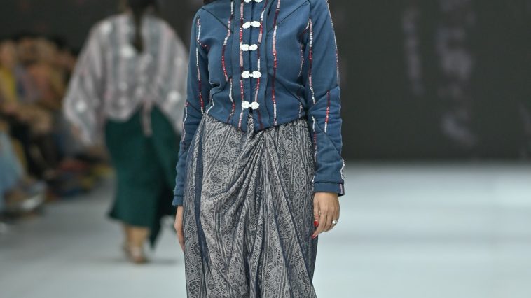 Wana Puspa Adrie Basuki