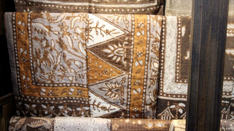 Batik Sumatera Barat Tanah Liek asal Minangkabau