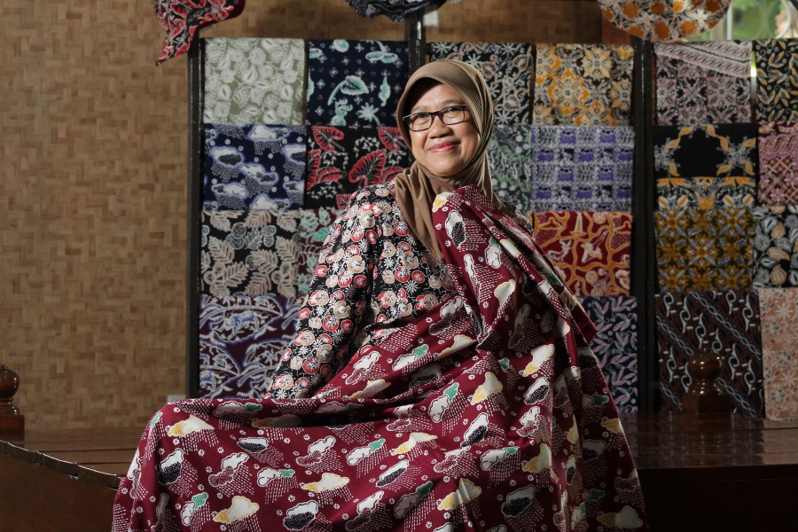 Rukoyah Pemilik Batik Bogor Tradisiku