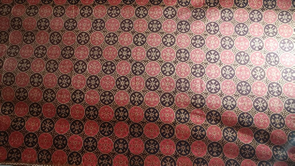 motif batik jlamprang