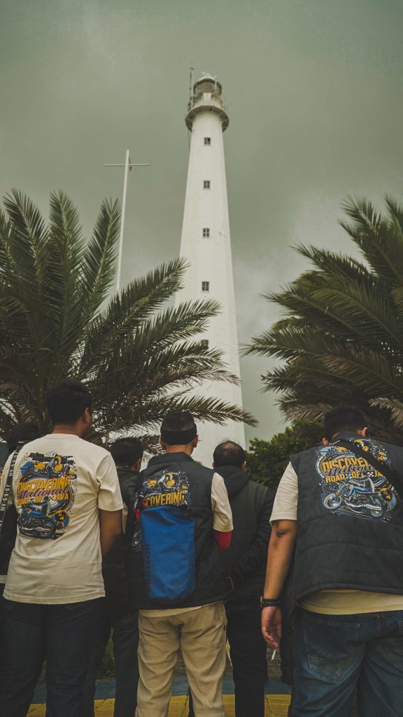 KISAH KM 0 JALAN DAENDELS ANYER, BANTEN