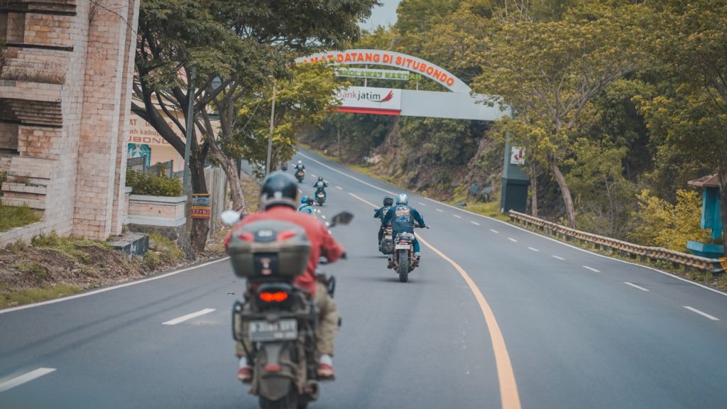 KENAPA JALAN DAENDELS BERHENTI DI PANARUKAN