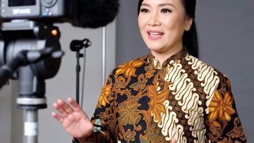 Era media sosial merupakan ruang tanpa batas bagi penyampai informasi baik berita maupun opini. Utamanya opini publik.