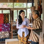 Materi yang diberikan sekolah adalah dasar mengenal sejarah batik. Dari dasar tersebut ada penelusuran sejarah singkat batik lainnya.