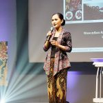 Agar batik tetap berbicara, dibutuhkan exposure batik yang konsisten. Di era digital konten saat ini, info batik harus sering muncul.