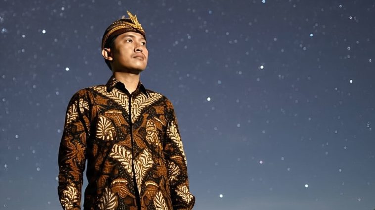 Dalam ilmu perhitungan jawa, terdapat istilah lintang / bintang, yang merupakan adaptasi ilmu falakiyah dari timur tengah.