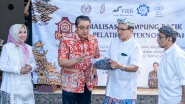 Komarudin Kudiya ingin memadukan tradisi dan teknologi AI untuk melahirkan generasi baru perajin batik kreatif dan adaptif.