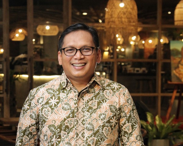 Ade Kurniawan DP, VP Sales & Marketing Sinergi Informatika Semen Indonesia
