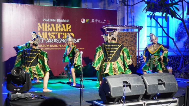 Museum Batik Pekalongan rayakan HUT ke-19 dengan pameran "Titi Larasing Rasa", tampilkan karya maestro batik lintas daerah dan generasi.
