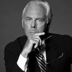 Pelajaran dari Giorgio Armani: eksklusif dalam harga, tapi dirindukan semua. Bangun produk dengan nilai, bukan sekadar diskon.