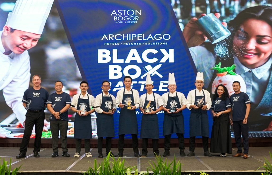 Kompetisi kuliner Archipelago Hotel, Black Box Battle 2025 hadir di Aston Bogor. Chef & F&B Service tampilkan inovasi makanan dan minuman.