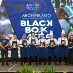 Kompetisi kuliner Archipelago Hotel, Black Box Battle 2025 hadir di Aston Bogor. Chef & F&B Service tampilkan inovasi makanan dan minuman.
