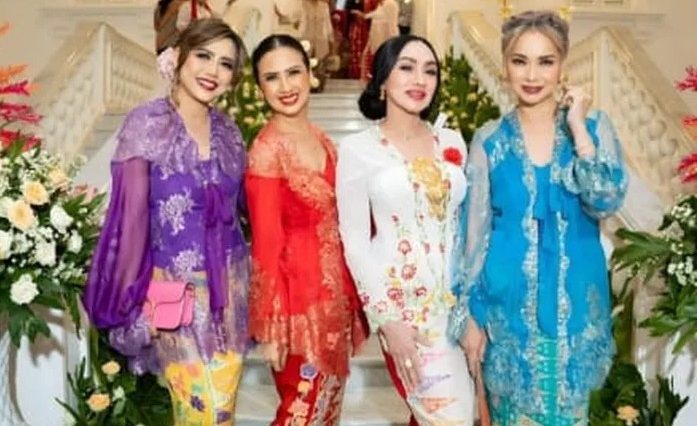 Peragaan Kebaya Betawi di Balai Kota Jakarta tampilkan akulturasi budaya, batik, dan pesan pelestarian jelang 500 tahun Jakarta.