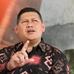 Perjalanan dokter TNI dari cita-cita penerbang, misi di medan konflik, hingga menemukan keseimbangan hidup dan filosofi batik.