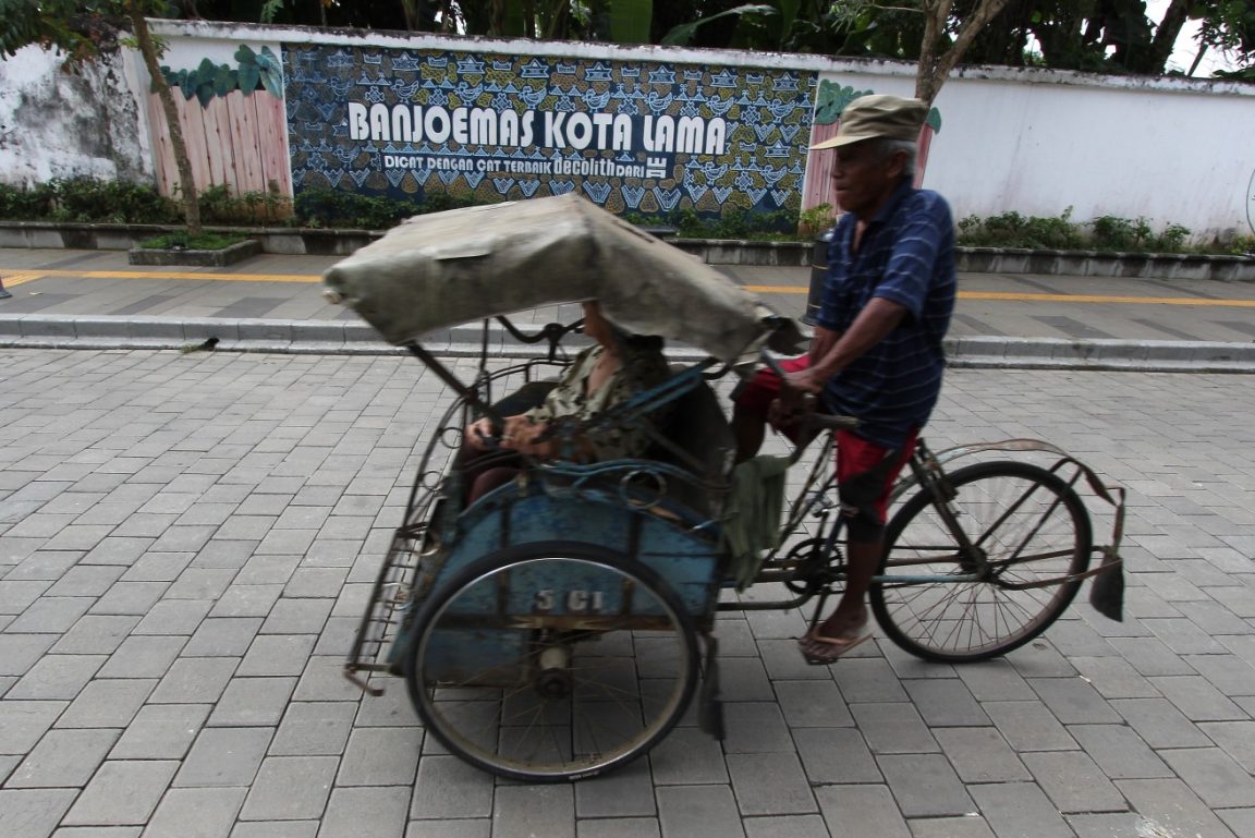 Kota Banyumas Lama, dari Kadipaten abad ke-16, masa kolonial Belanda, hingga kini menjadi kota tua bersejarah dan ikon budaya Banyumas.