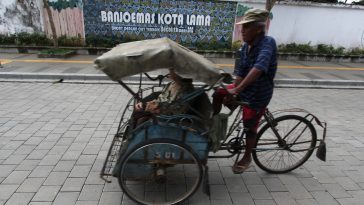 Kota Banyumas Lama, dari Kadipaten abad ke-16, masa kolonial Belanda, hingga kini menjadi kota tua bersejarah dan ikon budaya Banyumas.