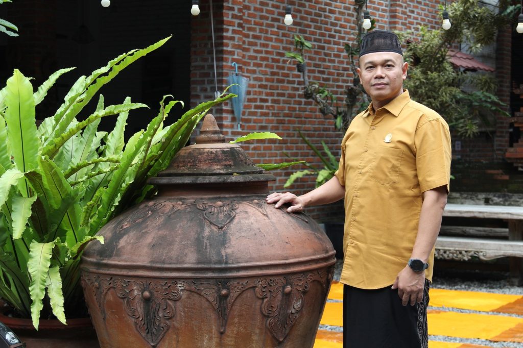 Heri Kismo Rusimo, Ketua Paguyuban Perajin dan Pengusaha Batik Cirebon (P3BC)