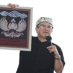 Integrasi AI dan batik jaga nilai budaya, percepat desain, lindungi HAKI, tarik minat Gen Z lewat buku Revolusi Batik AI.