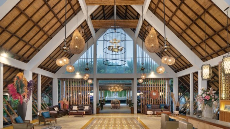 Booking hotel di website WHHG bisa bawa pulang Huawei Watch, DJI Mini 3, iPhone 14, hingga mobil SUV Chery Tiggo Cross Premium!