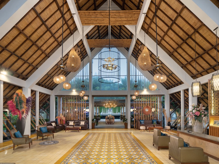 Booking hotel di website WHHG bisa bawa pulang Huawei Watch, DJI Mini 3, iPhone 14, hingga mobil SUV Chery Tiggo Cross Premium!