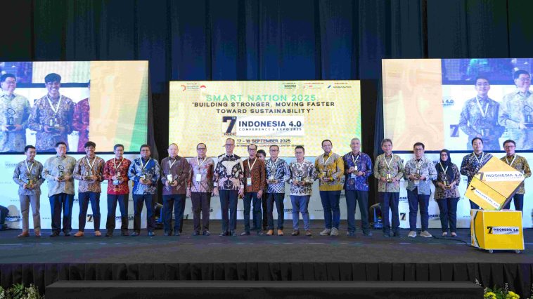 Menperin dorong adopsi industri 4.0 untuk transformasi manufaktur, tingkatkan efisiensi, produktivitas, dan daya saing global Indonesia.