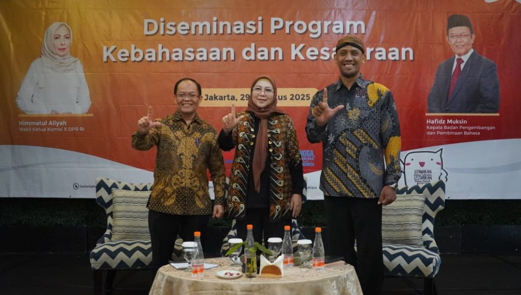 Badan Bahasa gandeng DPR RI dan pemangku kepentingan perkuat literasi, revitalisasi bahasa daerah, dan internasionalisasi bahasa Indonesia.