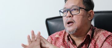Taufan Hunneman, eks aktivis 1998 kini Komisaris BUMN. Dari anak kolong, dunia energi, hingga batik sebagai simbol budaya bangsa.
