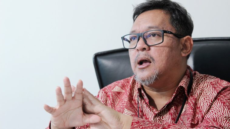 Taufan Hunneman, eks aktivis 1998 kini Komisaris BUMN. Dari anak kolong, dunia energi, hingga batik sebagai simbol budaya bangsa.