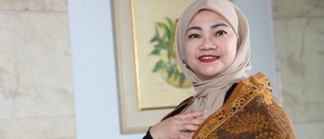 Elvira Zahrina, pemilik Travelxplore.id dan Wakil Ketua IWAPI Jaktim, bawa semangat kolaborasi, UMKM, dan batik ke level global.