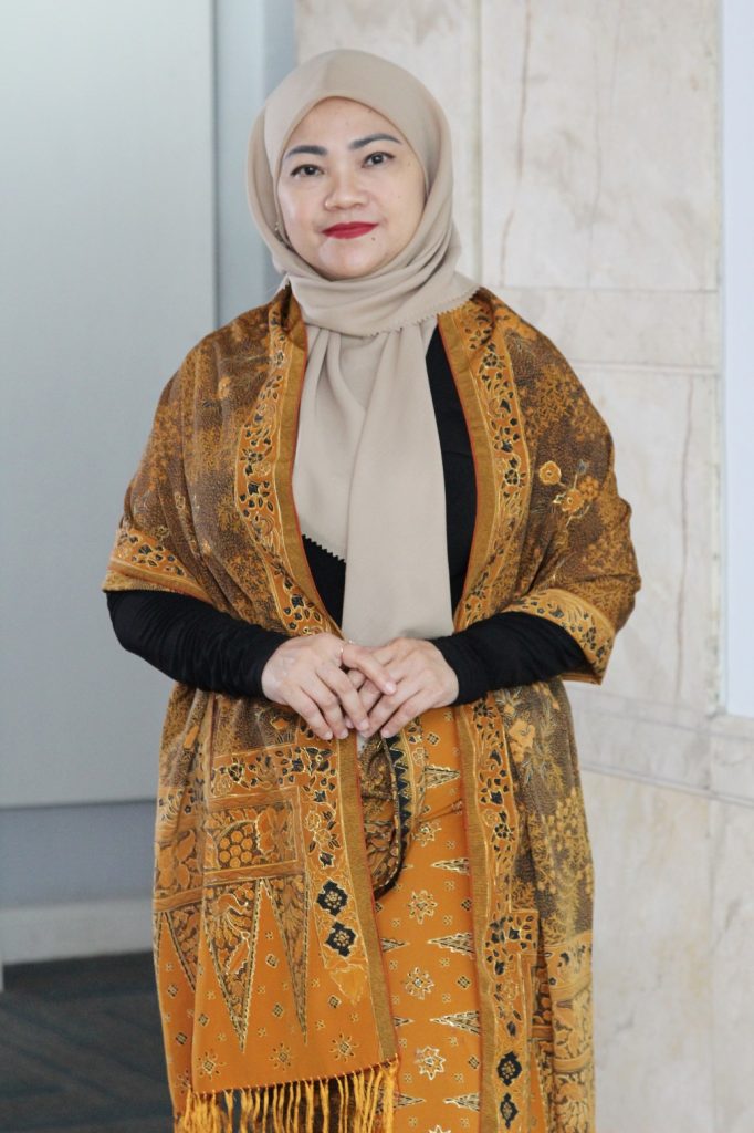 Elvira Zahrina, pemilik TravelExplorer.id dan Wakil Ketua IWAPI Jaktim, bawa semangat kolaborasi, UMKM, dan batik ke level global.