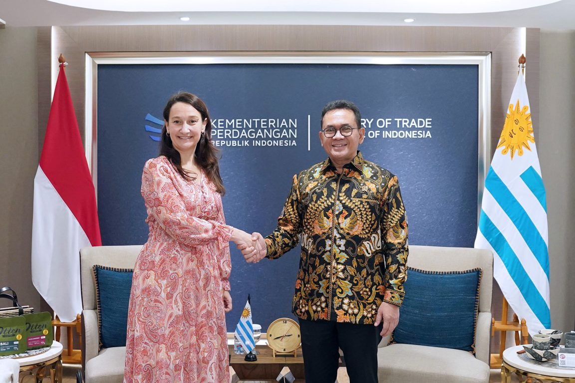 Mendag RI Budi Santoso bertemu Wakil Menlu Uruguay Valeria Csukasi bahas percepatan kerja sama dagang bilateral dan melalui Mercosur.