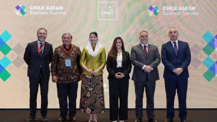 Indonesia dan Cile perkuat kemitraan ekonomi lewat IC-CEPA, dorong perdagangan barang dan jasa dengan pertumbuhan signifikan pasca perjanjian.