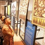Kemenbud siapkan sertifikasi profesi bagi seniman dan perajin batik untuk memperkuat pengakuan, perlindungan, dan profesionalisme budaya.