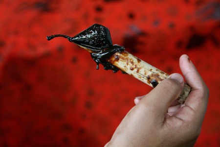 Sesanti: bagaimana ilmu membatin memperkuat kreativitas membatik melalui fokus, flow, dan makna, menghubungkan tradisi dengan inovasi modern.