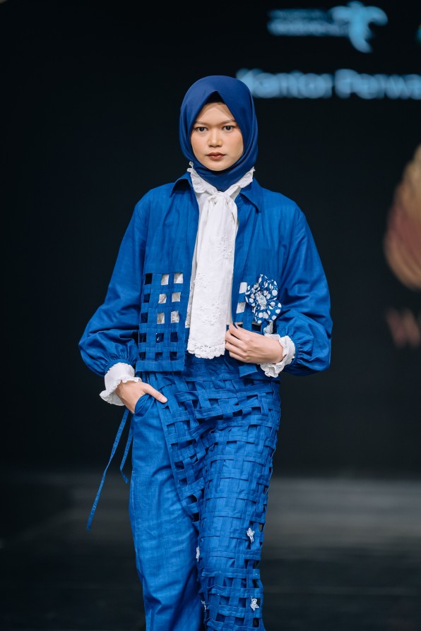 Batik Widayati hadirkan “Kun Anta, Blossom As You Are”, koleksi batik alami yang rayakan keanggunan dan ketangguhan perempuan.