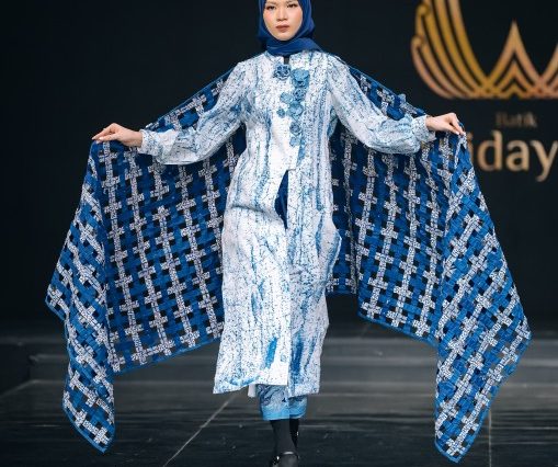 Batik Widayati hadirkan “Kun Anta, Blossom As You Are”, koleksi batik alami yang rayakan keanggunan dan ketangguhan perempuan.